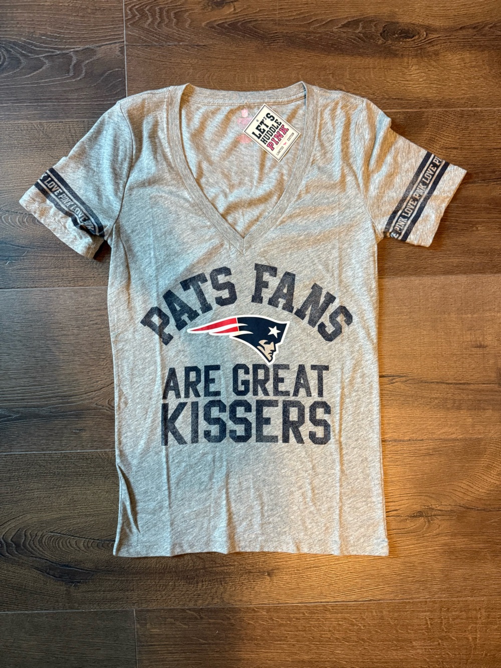 PINK Victoria's Secret Gray V-Neck 'Pats Fans Are Great Kissers' Tee